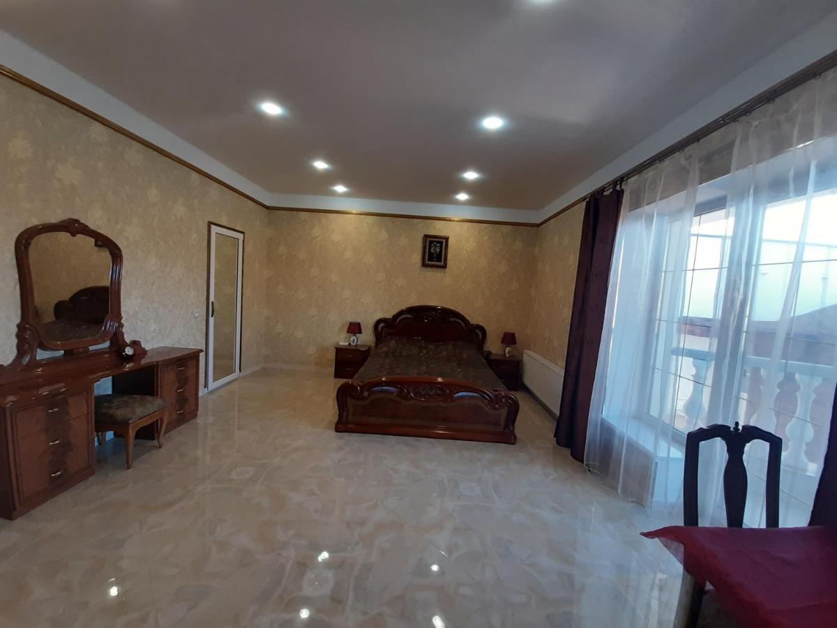 Аппартаменты С Балконом Apartment Odessa Exterior photo